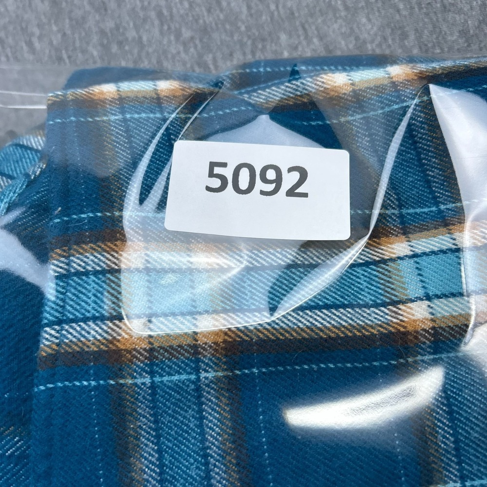 LL Bean Long Sleeve Button Up Slightly Fitted Flannel Shirt Mens Medium Blue - Picture 13 of 14